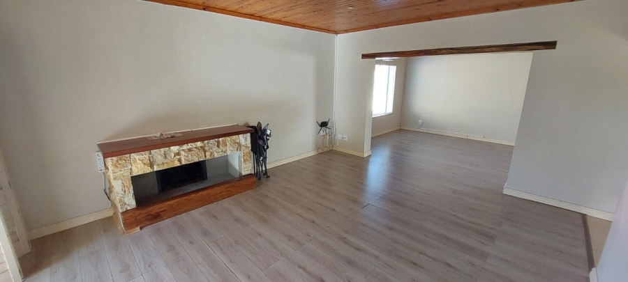 5 Bedroom Property for Sale in Ferreira Town Eastern Cape